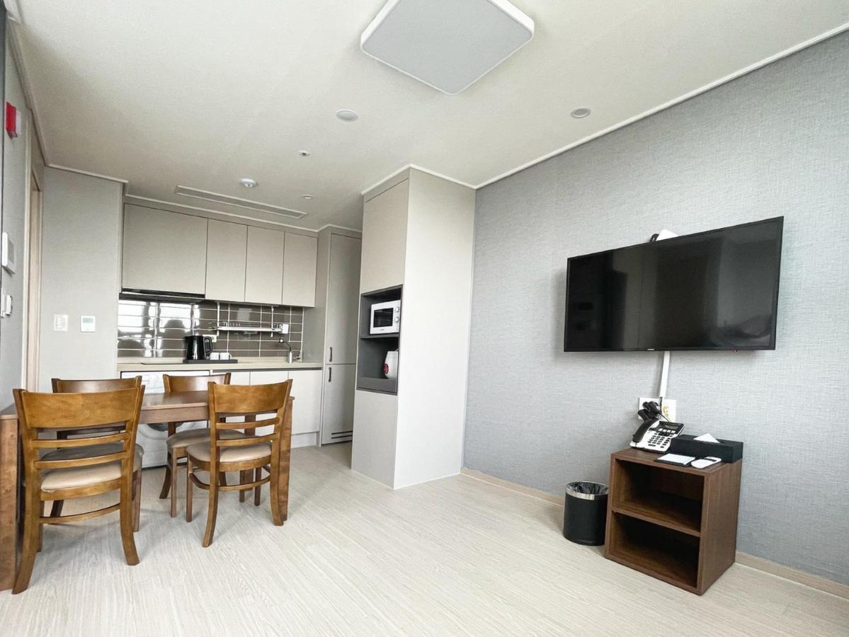 Donghae Oceancity Residence Hotel Extérieur photo